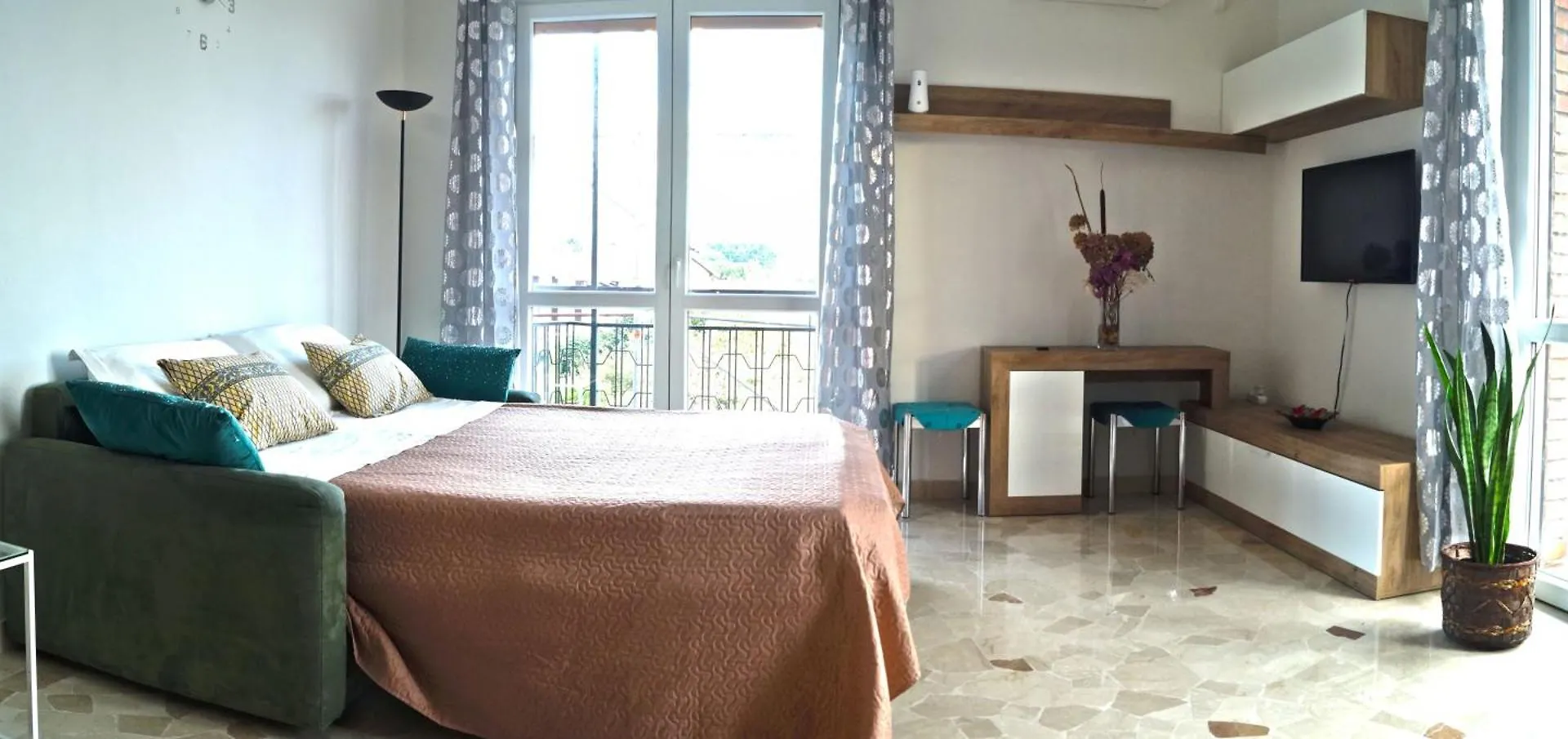 Malpensa Airport-Safari Park-Starry Sky-Netflix Apartment Varallo Pombia Italy